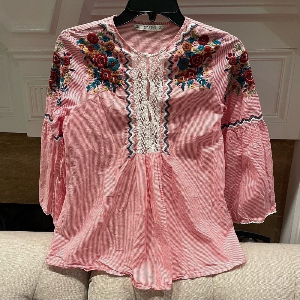 BQ: Zara Embroidered Striped Peasant Blouse Women's Sz M Red White stripes Woven